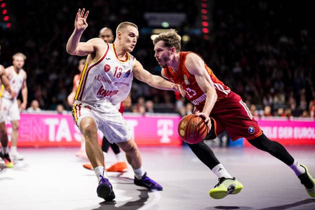 easyCredit Basketball Bundesliga, FC Bayern Munich Fitness First Würzburg Baskets 25 01 2026 Marko Petric Fitness First Würzburg Baskets, 13 , Andreas Andi Obst FC Bayern Munich, 13 on the ball easyCredit Basketball Bundesliga, FC Bayern Munich Fitness First Würzburg Baskets Munich, BMW Park on 25 01 2026 Copyright: xBEAUTIFULxSPORTS Wunderlx