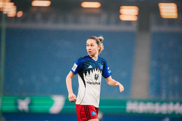 Google Pixel Frauen Bundesliga Hamburger SV vs SGS Essen, 25 01 2026 Mária Mikolajová Hamburger SV, 27 Soccer, Google Pixel Frauen Bundesliga, 15 Matchday Hamburger SV vs SGS Essen on 25 01 2026 at Volksparkstadion, Hamburg DFB REGULATIONS PROHIBIT ANY USE OF PHOTOGRAPHS AS IMAGE SEQUENCES AND OR QUASI VIDEO Copyright: xBEAUTIFULxSPORTS Tonhäuserx
