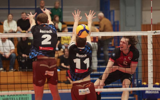 Ludwigsburg , 1 Bundesliga Volleyball Barock Volleys MTV Ludwigsburg vs WWK Volleys Herrsching , right Ben Simon Bonin Barockvolleys