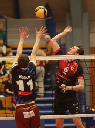 Ludwigsburg , 1 Bundesliga Volleyball Barock Volleys MTV Ludwigsburg vs WWK Volleys Herrsching , right Ben Simon Bonin Barockvolleys