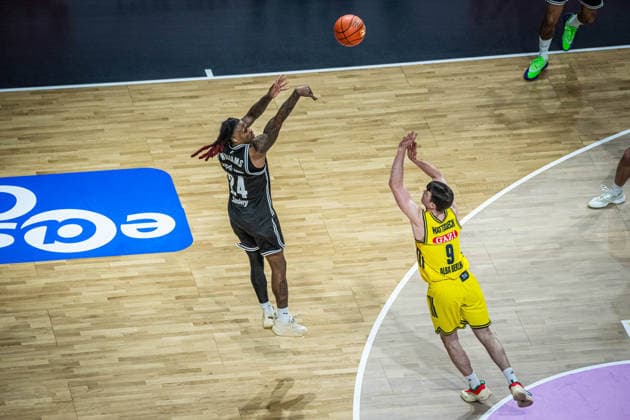 Basketball Berlin 25 01 2026 Season 2025 2026 EasyCredit BBL 1 Bundesliga Men, Men Alba Berlin BMA365 Bamberg Baskets Cobe Williams Bamberg, No 24 Jonas Mattisseck Alba Berlin, No 09
