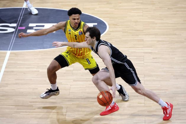 DEU, easyCredit BBL, ALBA vs BMA365 Bamberg Baskets, 25 01 2026, Max Schmeling Halle, Berlin, DEU, easyCredit BBL, ALBA vs BMA365 Bamberg Baskets, pictured Jack Kayil ALBA Berlin 7 , Adrian Petkovic Bamberg 15 nordphotoxGmbHx xEngler nph00076