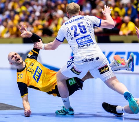 260125 Lukas Sandell of Sweden and Haukur Thrastarson of Iceland during the EHF European Handball Championship main round match between Iceland and Sweden on January 25, 2026 in Malmö Photo Petter Arvidson BILDBYRAN kod PA PA1138 handball handball handball handballs em 2026 island iceland sverige sweden ehf european handball championship bbeng  Copyright: PETTERxARVIDSON BB260125PA067