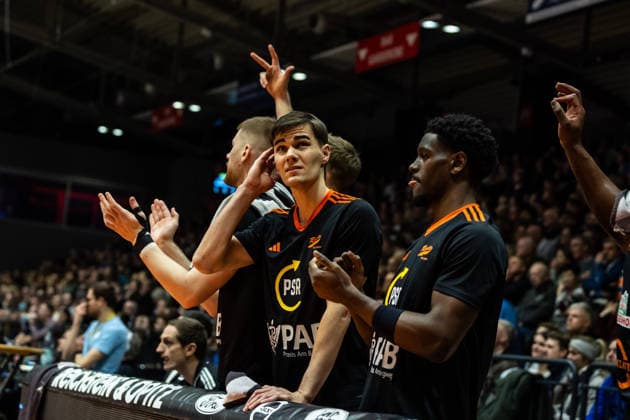 GER, easy Credit Basketball Bundesliga, Science City Jena Rasta Vechta 25 01 2026, Sparkassen Arena, Jena, GER, easy Credit Basketball Bundesliga, Science City Jena Rasta Vechta Joschka Ferner RASTA Vechta 9 Â Photo Alexander Trienitz Jena Sparkassen Arena Thueringen Germany