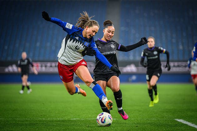 Soccer I Women I Season 2025 2026 I Bundesliga I 15 Matchday I Hamburger SV SGS Essen I 25 01 2026 Camilla Lindberg 47, Hamburger SV , Vanessa Fürst 8, SGS Essen Hamburg Volksparkstadion Hamburg Germany Copyright: xLobecax xHenningxRohlfsx