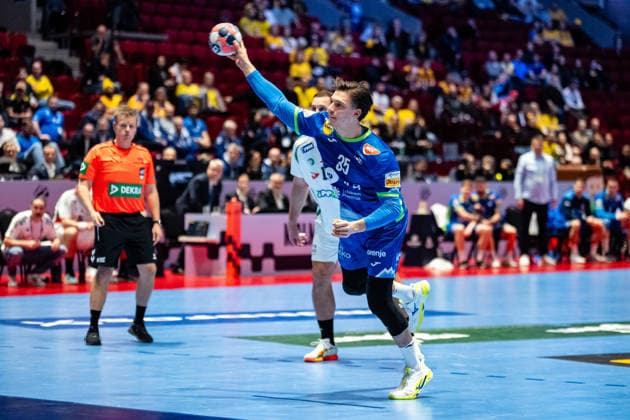 Slovenia v Hungary, EHF EURO 2026, Malmo, Sweden Malmo, Sweden. 25th of January, 2026. Domen Makuc (35) of Slovenia seen during the mens EHF Euro 2026 match between Slovenia and Hungary at Malmo Arena in Malmo. Sweden, Malmo, Malmö Arena  Copyright: xGonzalesxPhoto TobiasxJorgensenx
