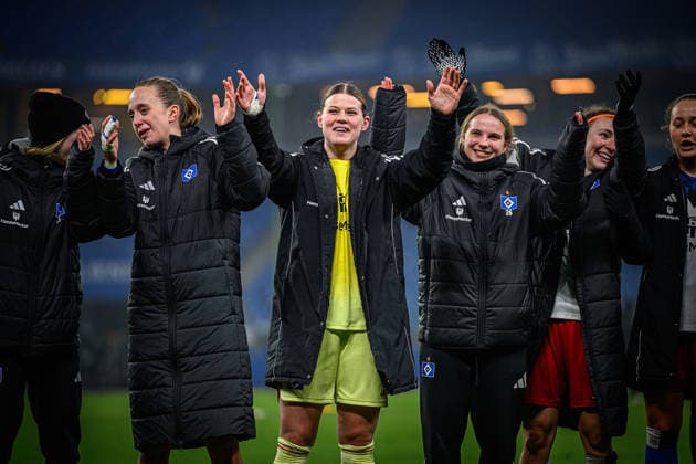 Soccer I Women I Season 2025 2026 I Bundesliga I 15 Matchday I Hamburger SV SGS Essen I 25 01 2026 Lea Paulick 25, Hamburger SV , Jonna Wrede 26, Hamburger SV Hamburg Volksparkstadion Hamburg Germany Copyright: xLobecax xHenningxRohlfsx