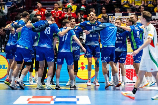 Slovenia v Hungary, EHF EURO 2026, Malmo, Sweden Malmo, Sweden. 25th of January, 2026. Players of Hungary seen celebrating the win after the mens EHF Euro 2026 match between Slovenia and Hungary at Malmo Arena in Malmo. Sweden, Malmo  Copyright: xGonzalesxPhoto TobiasxJorgensenx