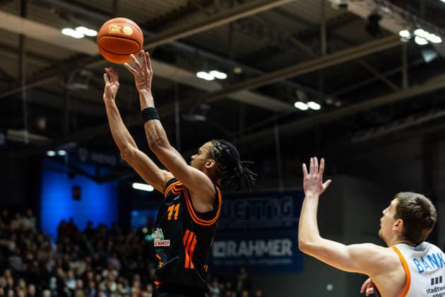 GER, easy Credit Basketball Bundesliga, Science City Jena Rasta Vechta 25 01 2026, Sparkassen Arena, Jena, GER, easy Credit Basketball Bundesliga, Science City Jena Rasta Vechta Alonzo Verge Jr RASTA Vechta 11 Â Photo Alexander Trienitz Jena Sparkassen Arena Thueringen Germany