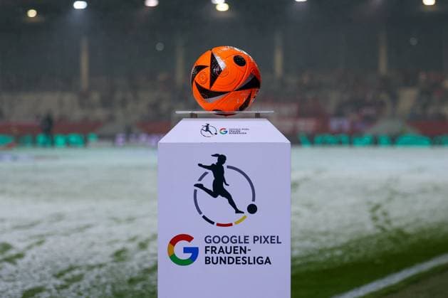 Pre-match set, FC Bayern Muenchen Women vs RB Leipzig Women, Football, Women, Google Pixel Bundesliga, Season 2025 2026, 15 Matchday, 25 01 2026 DFB regulations prohibit any use of photographs as image sequences and or quasi video Muenchen Bayern Germany Copyright: xkolbert-press MartinxAgüerax