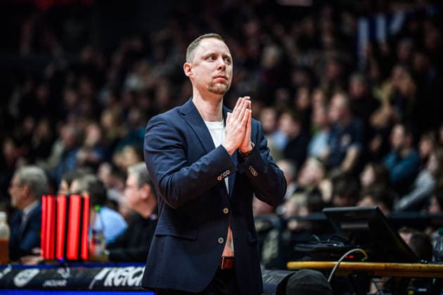 easycredit BBL Basketball Bundesliga 2025 2026 17 Matchday 25 01 2026 Science City Jena vs RASTA Vechta Coach Christian Held Vechta , Portrait, with folded hands Sparkassen Arena