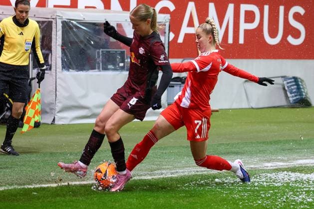 Action between Emilia Kiaer Asgeirsdottir 8 RB Leipzig Women and Giulia Gwinn 7 FC Bayern Muenchen Women , FC Bayern Muenchen Women vs RB Leipzig Women, Football, Women, Google Pixel Bundesliga, Season 2025 2026, 15 Matchday, 25 01 2026 DFB regulations prohibit any use of photographs as image sequences and or quasi video Muenchen Bayern Germany Copyright: xkolbert-press MartinxAgüerax