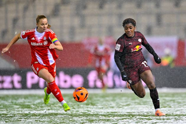 v li Glodis Perla VIGGOSDOTTIR FC Bayern Muenchen , 4 Delics Boboy RB Leipzig, 17 in duel, duel, tackle, dynamics, action, 25 01 2026, Munich Germany , Football, Google Pixel Women Bundesliga, FC Bayern München RB Leipzig, DFB DFL REGULATIONS PROHIBIT ANY USE OF PHOTOGRAPHS AS IMAGE SEQUENCES AND OR QUASI VIDEO xslx
