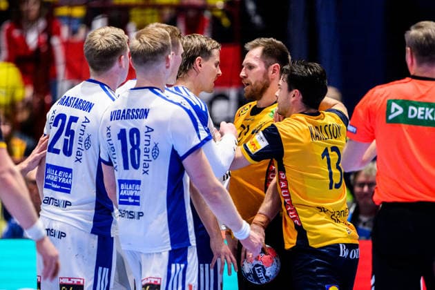 260125 Bjarki Mar Elisson of Iceland and Albin Lagergren of Sweden during the EHF European Handball Championship main round match between Iceland and Sweden on January 25, 2026 in Malmö Photo Petter Arvidson BILDBYRAN kod PA PA1138 handball handball handball handballs em 2026 island iceland sverige sweden ehf european handball championship bbeng  Copyright: PETTERxARVIDSON BB260125PA159