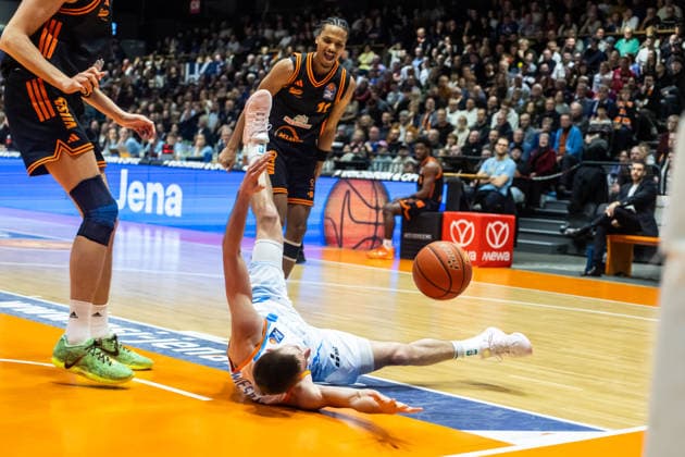 GER, easy Credit Basketball Bundesliga, Science City Jena Rasta Vechta 25 01 2026, Sparkassen Arena, Jena, GER, easy Credit Basketball Bundesliga, Science City Jena Rasta Vechta Â Photo Alexander Trienitz Jena Sparkassen Arena Thueringen Germany