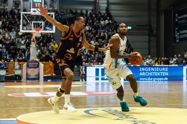 GER, easy Credit Basketball Bundesliga, Science City Jena Rasta Vechta 25 01 2026, Sparkassen Arena, Jena, GER, easy Credit Basketball Bundesliga, Science City Jena Rasta Vechta Â Photo Alexander Trienitz Jena Sparkassen Arena Thueringen Germany