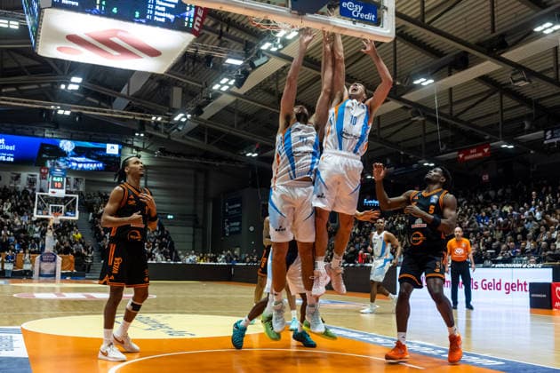 GER, easy Credit Basketball Bundesliga, Science City Jena Rasta Vechta 25 01 2026, Sparkassen Arena, Jena, GER, easy Credit Basketball Bundesliga, Science City Jena Rasta Vechta Â Photo Alexander Trienitz Jena Sparkassen Arena Thueringen Germany