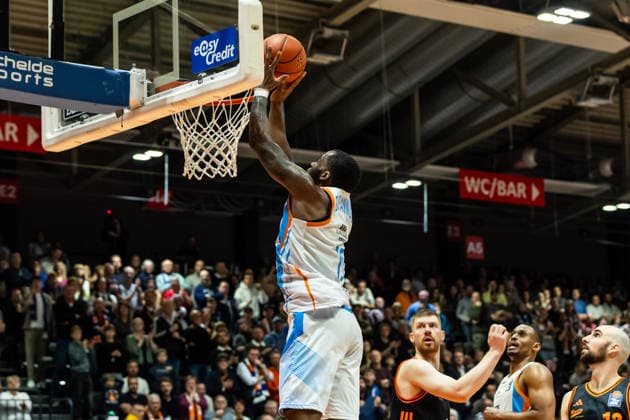 GER, easy Credit Basketball Bundesliga, Science City Jena Rasta Vechta 25 01 2026, Sparkassen Arena, Jena, GER, easy Credit Basketball Bundesliga, Science City Jena Rasta Vechta Naz Bohannon Science City Jena, 15 Â Photo Alexander Trienitz Jena Sparkassen Arena Thueringen Germany