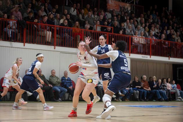 No 24 Lina Sontag GiroLive Panthers Osnabrück 59 55 SYNTAINICS MBC 1 DBBL 16 Matchday 1DBBL Panthers vs SYNTAINICS