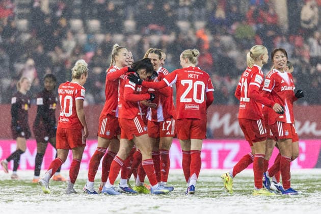GOOGLE PIXEL Womens Bundesliga FC Bayern Munich RB Leipzig 25 01 2026 Jovana Damnjanovic FC Bayern Munich, 9 , Goal, Goal celebration GOOGLE PIXEL Womens Bundesliga, FC Bayern Munich RB Leipzig, Munich, FC Bayern Campus on 25 01 2026 DFB REGULATIONS PROHIBIT ANY USE OF PHOTOGRAPHS AS IMAGE SEQUENCES AND OR QUASI VIDEO Copyright: xBEAUTIFULxSPORTS Wunderlx