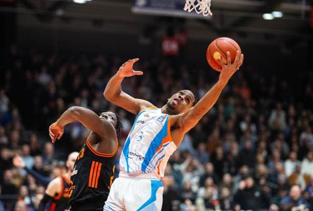 BASKETBALL EASYCREDIT BBL 17 GAME DAY SCIENCE CITY JENA RASTA VECHTA FOR EDITORIAL PURPOSES ONLY p 25 01 2026 Jena Basketball easyCredit BBL 1 Basketball Bundesliga Saison 2025 2026 17 Spieltag Sparkassen Arena Science City Jena RASTA Vechta im Foto William McNair Jr 3 Science City Jena Germany Thueringen Jena Copyright SaschaxFromm Copyright: SaschaxFromm doc84agky5u2tes2mqhvov ,EDITORIAL USE ONLY Copyright: SaschaxFromm
