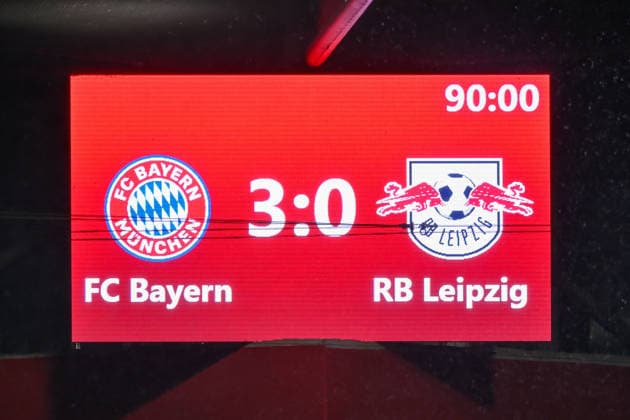 The scoreboard, video wall shows the final result, 25 01 2026, Munich Germany , Football, Google Pixel Womens Bundesliga, FC Bayern Munich RB Leipzig, DFB DFL REGULATIONS PROHIBIT ANY USE OF PHOTOGRAPHS AS IMAGE SEQUENCES AND OR QUASI VIDEO xslx