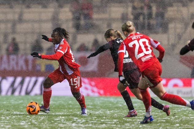 GOOGLE PIXEL Frauen Bundesliga FC Bayern München RB Leipzig 25 01 2026 Kakounan Bernadette Amani FC Bayern München, 15 am Ball GOOGLE PIXEL Frauen Bundesliga, FC Bayern München RB Leipzig, München, FC Bayern Campus am 25 01 2026 DFB REGULATIONS PROHIBIT ANY USE OF PHOTOGRAPHS AS IMAGE SEQUENCES AND OR QUASI VIDEO Copyright: xBEAUTIFULxSPORTS Wunderlx