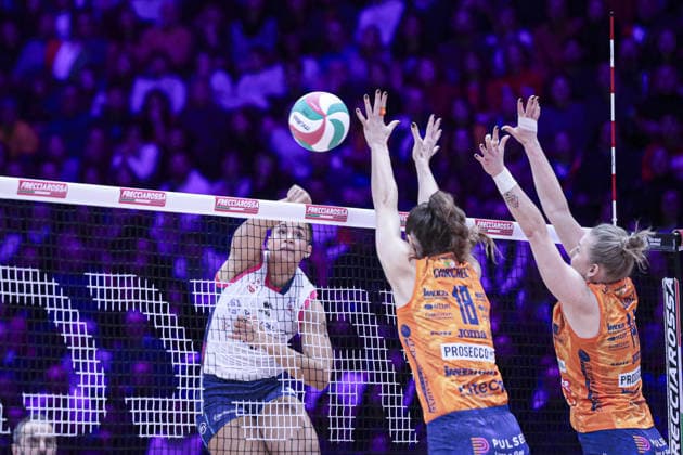 VOLLEY - Coppa Italia Femminile - Final - Prosecco Doc Imoco Conegliano vs Savino del Bene Scandicci 21 Camilla Weitzel (Savino Del Bene Scandicci) during Final - Prosecco Doc Imoco Conegliano vs Savino del Bene Scandicci, Volleyball Italian Women Cup match in Turin, Italy, January 25 2026 Turin Italy  Copyright: xIPAxSport ABACAx