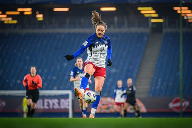 Soccer I Women I Season 2025 2026 I Bundesliga I 15 Matchday I Hamburger SV SGS Essen I 25 01 2026 Camilla Linberg 47, Hamburger SV Hamburg Volksparkstadion Hamburg Germany Copyright: xLobecax xHenningxRohlfsx