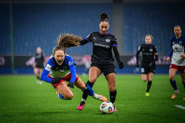 Soccer I Women I Season 2025 2026 I Bundesliga I 15 Matchday I Hamburger SV SGS Essen I 25 01 2026 Camilla Linberg 47, Hamburger SV , Vanessa Fürst 8, SGS Essen Hamburg Volksparkstadion Hamburg Germany Copyright: xLobecax xHenningxRohlfsx