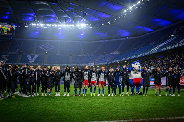 Soccer I Women I Season 2025 2026 I Bundesliga I Matchday 15 I Hamburger SV SGS Essen I 25 01 2026 Hamburger SV women celebrate victory Hamburg Volksparkstadion Hamburg Germany Copyright: xLobecax xHenningxRohlfsx