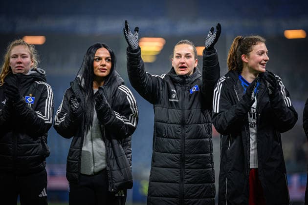 Soccer I Women I Season 2025 2026 I Bundesliga I 15 Matchday I Hamburger SV SGS Essen I 25 01 2026 Jaqueline Dönges 21, Hamburger SV , Nigar Mirzaliyeva, Emilia Angelika Hirche 20, Hamburger SV , Lotta Wrede 32, Hamburger SV Hamburg Volksparkstadion Hamburg Germany Copyright: xLobecax xHenningxRohlfsx