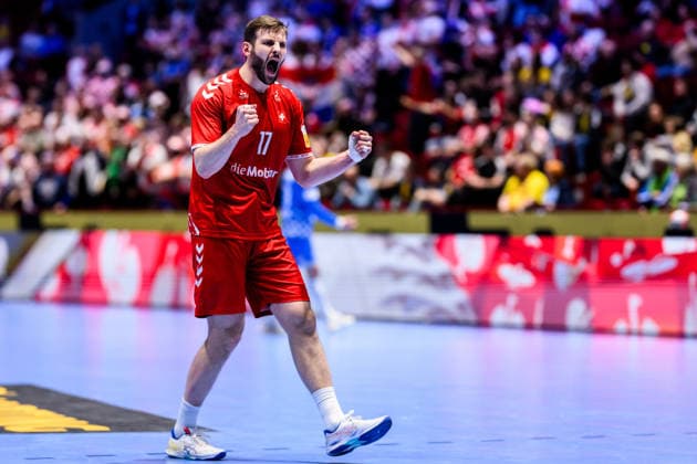 260125 Samuel Rothlisberger of Switzerland celebrates during the EHF European Handball Championship main round match between Switzerland and Croatia on January 25, 2026 in Malmö Photo Petter Arvidson BILDBYRAN kod PA PA1139 handball handball handball handballs em 2026 schweiz croatia ehf european handball championship switzerland kroatien bbeng grappa33 jubel  Copyright: PETTERxARVIDSON BB260125PA243