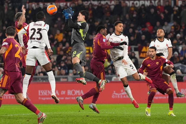 Roma™s goalkeeper Mile Svilar during the Serie A EniLive soccer match between Roma and Milan at the Rome s Olympic stadium, Italy - Sunday January 25, 2026 - Soccer ( Photo by Alfredo Falcone LaPresse )  Copyright: xAlfredoxFalcone LaPressex