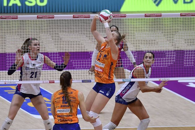 Turin, Italy January 25, 2026 Frecciarossa Women s Final Four Italian Cup 2026, Inalpi Arena Turin Final Prosecco Doc A. Carraro Imoco Conegliano Vs Savino Del Bene Volley: 3-0 Joanna Wolosz (14) Prosecco Doc A.Carraro Imoco Conegliano1 in action during 2026 Frecciarossa Final Four Italian Cup, match between Prosecco Doc A. Carraro Imoco Conegliano and Savino Del Bene Volley at Inalpi Arena Turin on January 24, 2026 in Turin, Italy  Copyright: xTonelloxAbozzi IPAxSportx xipa-agency.netx xx IPA_70565292 IPA_Agency_IPA70565292