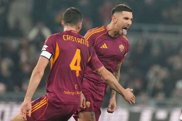Lorenzo Pellegrini of AS Roma celebrates after scoring on penalty the goal of 1-1 during the Serie A 2025 2026 football match between AS Roma and AC Milan at Stadio Olimpico in Rome (Italy), January 25, 2026. AntoniettaxBaldassarre
