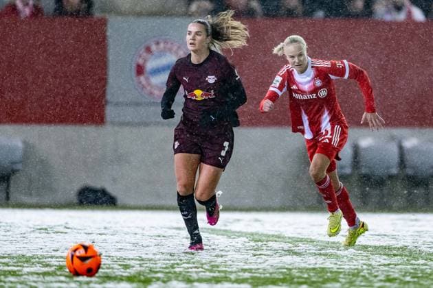 Andrea Norheim RB Leipzig, 3 and Pernille Harder FC Bayern Muenchen Frauen, 21 GER, FC Bayern Muenchen Frauen vs RB Leipzig, Football, Google Pixel Frauen Bundesliga, 15 Matchday, Season 2025 2026, 25 01 2026 DFL DFB REGULATIONS PROHIBIT ANY USE OF PHOTOGRAPHS as IMAGE SEQUENCES and or QUASI VIDEO GER, FC Bayern Muenchen Frauen vs RB Leipzig, Football, Google Pixel Frauen Bundesliga, 15 Spieltag, Saison 2025 2026, 25 01 2026 Muenchen Copyright: xEibner-Pressefoto HeikexFeinerx EP_HFR