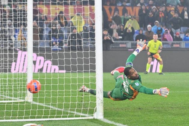 25th January 2026, Stadio Olimpico, Rome, Italy; Serie A Football; Roma versus AC Milan; Mike Maignan of AC Milan concedes a goal from a penalty kick by Lorenzo Pellegrini of AS Roma  AllShotLive