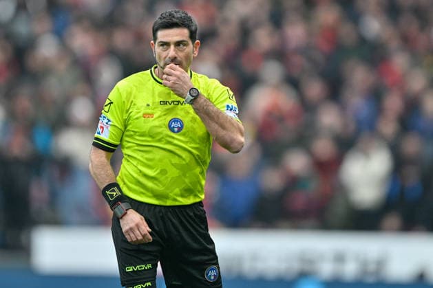 referee of the match Fabio Maresca to Napoli during Genoa CFC vs Bologna FC, Italian soccer Serie A match in Genoa, Italy, January 25 2026  Copyright: xDaniloxVigo IPAxSportx xipa-agency.netx xx IPA_70566503 IPA_Agency_IPA70566503