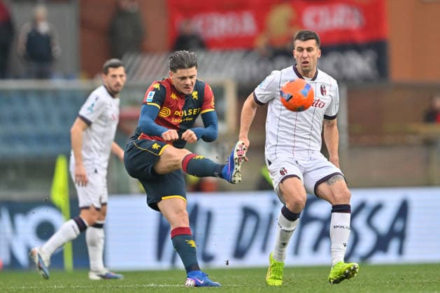 CALCIO - Serie A - Genoa CFC vs Bologna FC Vitor Machado Ferreira-Vitinha (Genoa CFC) - Charalampos Lykogiannis (Bologna FC 1909) during Genoa CFC vs Bologna FC, Italian soccer Serie A match in Genoa, Italy, January 25 2026 Genoa Italy  Copyright: xIPAxSport ABACAx