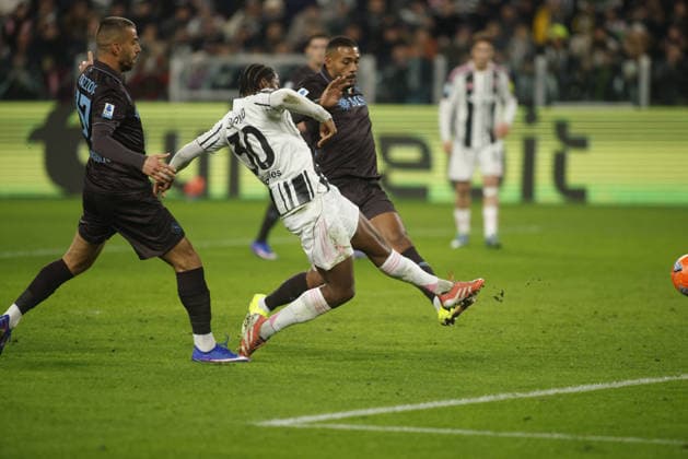 CALCIO - Serie A - Juventus FC vs SSC Napoli Jonathan David of Juventus FC scoring a goal during the Italian Serie A, 2025 2026 season football match between Juventus FC and SSC Napoli on 25 January 2026 at Allianz Stadium,Turin, Italy. Photo Nderim KACELI Turin Italy  Copyright: xIPAxSport ABACAx