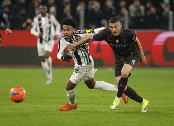 CALCIO - Serie A - Juventus FC vs SSC Napoli Alessandro Buongiorno of SSC Napoli and Weston McKennie of Juventus FC during the Italian Serie A, 2025 2026 season football match between Juventus FC and SSC Napoli on 25 January 2026 at Allianz Stadium,Turin, Italy. Photo Nderim KACELI Turin Italy  Copyright: xIPAxSport ABACAx