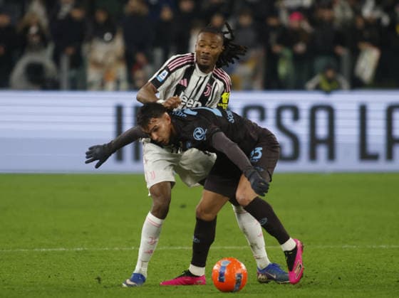 CALCIO - Serie A - Juventus FC vs SSC Napoli Giovane of SSC Napoli and Khephren Thuram of Juventus FC during the Italian Serie A, 2025 2026 season football match between Juventus FC and SSC Napoli on 25 January 2026 at Allianz Stadium,Turin, Italy. Photo Nderim KACELI Turin Italy  Copyright: xIPAxSport ABACAx