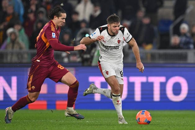 Daniele Ghilardi of A.S. Roma and Niclas Fullkrug of A.C. Milan are in action during the 22th day of the Serie A Championship between A.S. Roma and A.C. Milan at the Olympic Stadium on January 25, 2026 in Rome, Italy.  Copyright: xDomenicoxCippitelli IPAxSportx xipa-agency.netx xx IPA_70567565 IPA_Agency_IPA70567565