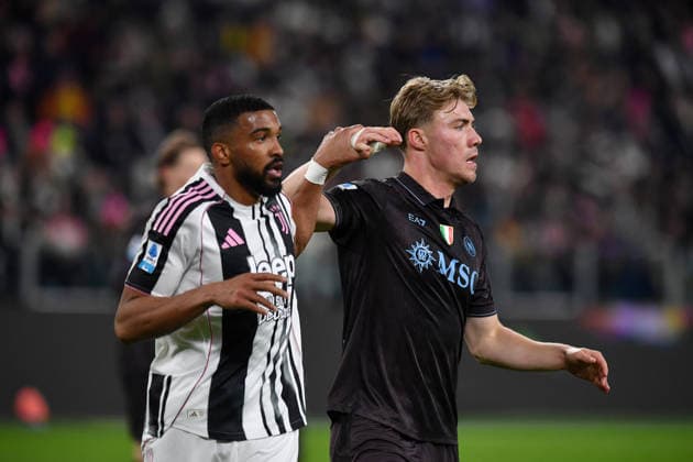 Gleison Bremer of Juventus FC and Rasmus Hojlund of SSC Napoli during Serie A 2025 26 match between Juventus FC and of Napoli SSC at Allianz Stadium on January 25, 2026 in Turin, Italy - ph Giuliano Marchisciano  Copyright: xGiulianoxMarchisciano IPAxSportx xipa-agency.netx xx IPA_70568019 IPA_Agency_IPA70568019