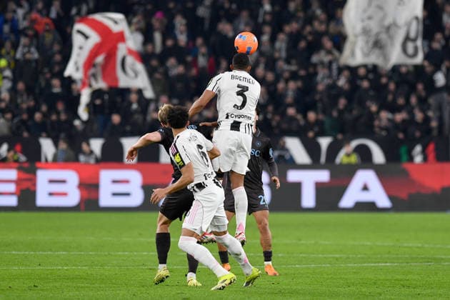 Gleison Bremer of Juventus FC during Serie A 2025 26 match between Juventus FC and of Napoli SSC at Allianz Stadium on January 25, 2026 in Turin, Italy - ph Giuliano Marchisciano  Copyright: xGiulianoxMarchisciano IPAxSportx xipa-agency.netx xx IPA_70568131 IPA_Agency_IPA70568131