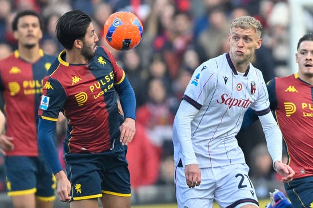 CALCIO - Serie A - Genoa CFC vs Bologna FC Mikael Ellertsson (Genoa CFC) - Jens Odgaard (Bologna FC 1909) during Genoa CFC vs Bologna FC, Italian soccer Serie A match in Genoa, Italy, January 25 2026 Genoa Italy  Copyright: xIPAxSport ABACAx