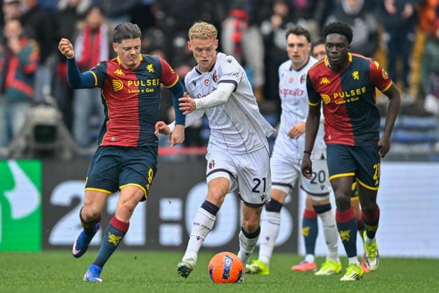CALCIO - Serie A - Genoa CFC vs Bologna FC Vitor Machado Ferreira-Vitinha (Genoa CFC) - Jens Odgaard (Bologna FC 1909) - Osayuki Jeff Ekhator (Genoa CFC) during Genoa CFC vs Bologna FC, Italian soccer Serie A match in Genoa, Italy, January 25 2026 Genoa Italy  Copyright: xIPAxSport ABACAx