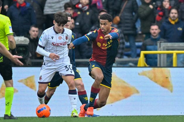 CALCIO - Serie A - Genoa CFC vs Bologna FC Benjamin Dominguez (Bologna FC 1909) - Alessandro Marcandalli during Genoa CFC vs Bologna FC, Italian soccer Serie A match in Genoa, Italy, January 25 2026 Genoa Italy  Copyright: xIPAxSport ABACAx