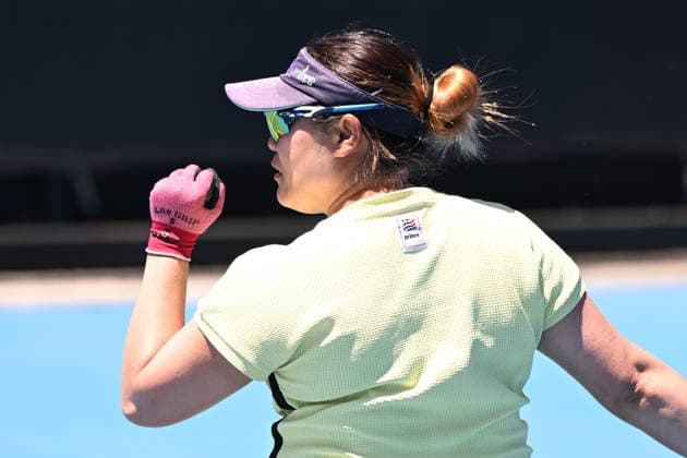 TENNIS AUSTRALIAN OPEN, Saki Takamuro of Japan celebrates during her 1st round wheelchair singles match against compatriot Momoko Ohtani on day 9 of the 2026 Australian Open tennis tournament at Melbourne Park in Melbourne, Monday, January 26, 2026. ( NO ARCHIVING MELBOURNE VICTORIA AUSTRALIA  Copyright: xJAMESxROSSx 20260126131582523042